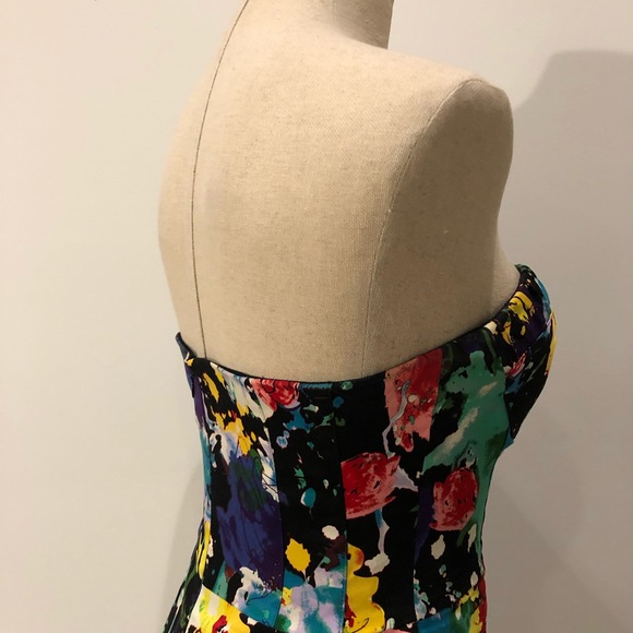Floral strapless mini dress - Picture 4 of 5